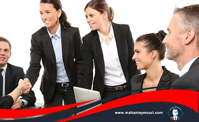 استخدام طبق ارزش های شرکت